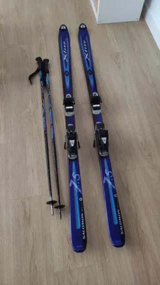 Esquís Salomon X-Free 7.5 con bastones