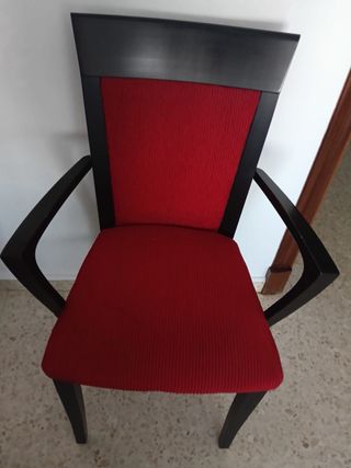 Mesa comedor y 6 sillas + cuadro y dos sillones