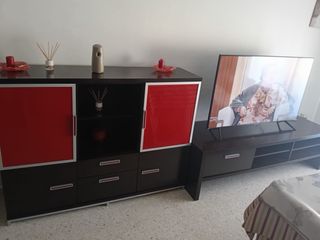 Mesa comedor y 6 sillas + cuadro y dos sillones