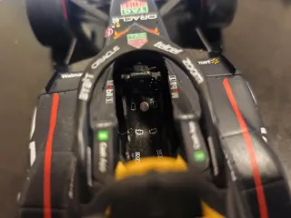 Coche F1 Red Bull Oracle montado a mano