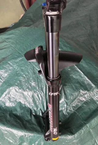 Suspensão Suntour XCR 34 Air 29 LOR 130mm