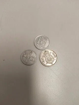 Lote monedas españolas: 1 Peseta, 5 Pesetas, 50 Ct