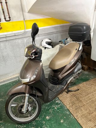 Peugeot Tweet 125cc Scooter