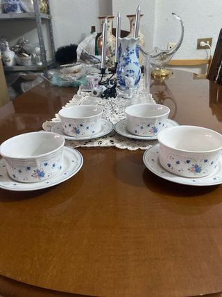 4 Cuencos y 4 Platos Porcelana Antigua