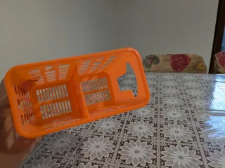 Cestino portaoggetti arancione