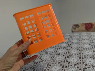 Cestino portaoggetti arancione