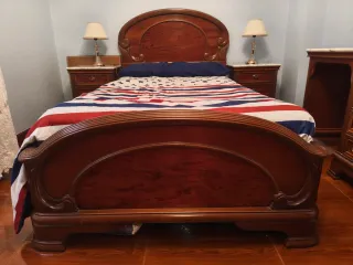 Dormitorio completo madera.