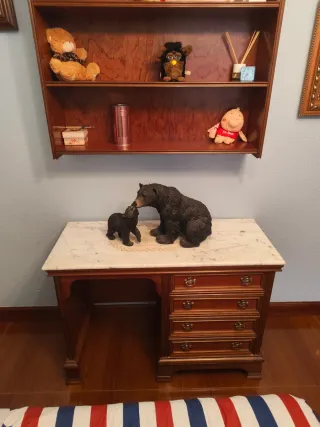 Dormitorio completo madera.