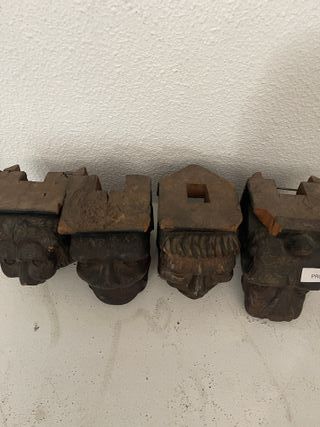 PR0395 - Mascheroni antichi intagliati