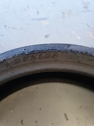 Neumático Dunlop Slick Moto2 120/75 R17