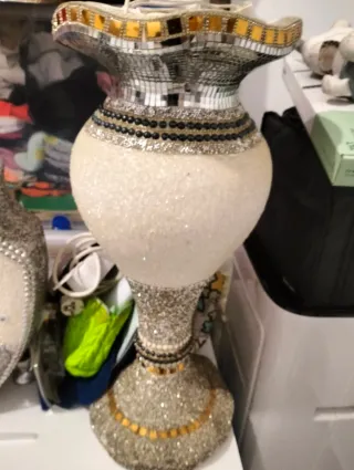 Farola Decorativa Caballo y Mujer y jarrones