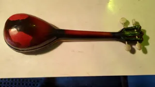 Mandolino d'arredo vintage con carillon