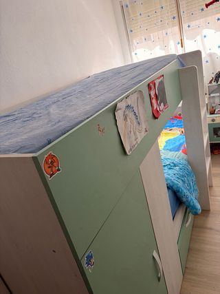 Cama litera infantil con armario