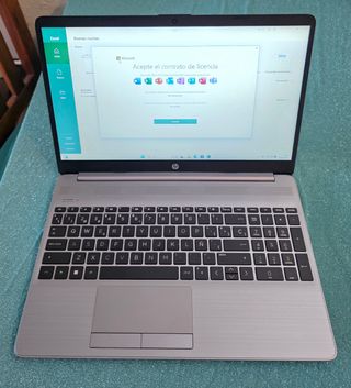 Ordenador portátil HP i3 DOCEAVA GENERACIÓN, 8RAM