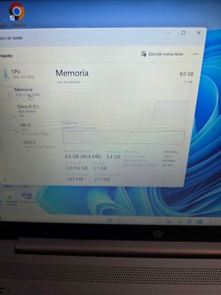 Ordenador portátil HP i3 DOCEAVA GENERACIÓN, 8RAM