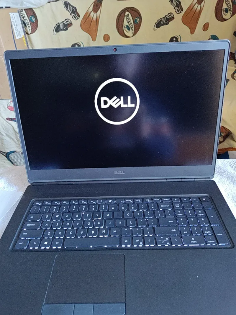 Dell Precision 7760 1TB SSD 64GB RAM afbeelding 2