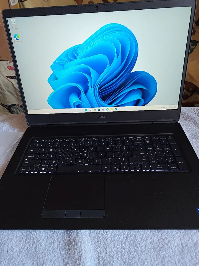 Dell Precision 7760 1TB SSD 64GB RAM afbeelding 4