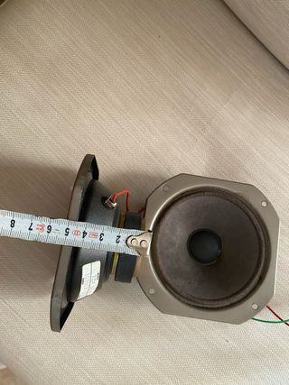 Altavoces medios
