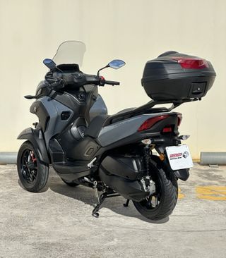 Yamaha Tricity 300 2025