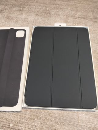 Apple Funda Smart Folio para el iPad Pro de 11 pulgadas (M5) - Negro