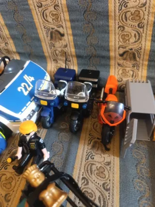 Lote Playmobil Policía y Ladrones