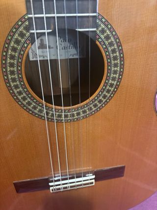 Guitarra Clásica Paco Castillo 204 más funda