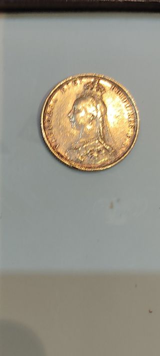 Moneda oro