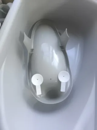 Adaptador hamaca baño bebé de la marca LUMA.