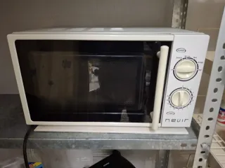 Microondas Nevir Blanco