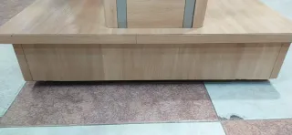 Mueble expositor madera y metal