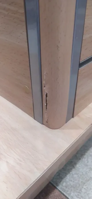 Mueble expositor madera y metal