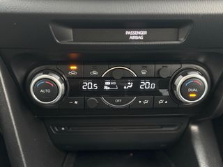 MAZDA 3 Black tech edition 2018 89000km Etiqueta C