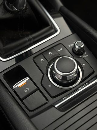 MAZDA 3 Black tech edition 2018 89000km Etiqueta C