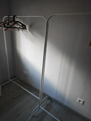 2 burros perchero Ikea