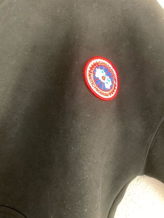Sudadera Canada Goose Negra Logo Parche