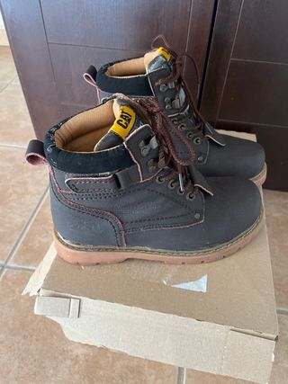 Botas Caterpillar Marrones Talla 39(25cm)
