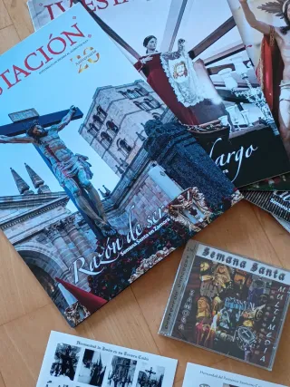 SEMANA SANTA ZAMORA LOTE REVISTAS SELLOS PINS CDRO