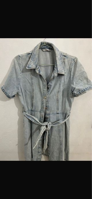 Tacones, botines y vestidos