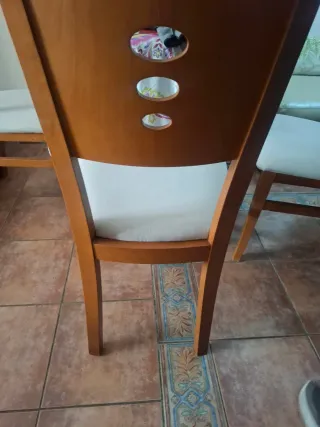 6 Sillas de comedor en madera y tela beige