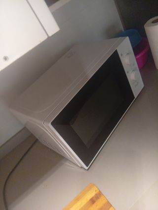 Microondas con grill blanco