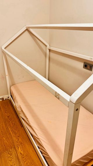 Estructura Cama Casita Blanca con colchón