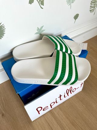 Chanclas Adidas Adilette Verde y Blanco