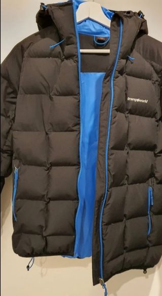 Plumífero Trango Negro y Azul