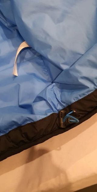 Plumífero Trango Negro y Azul