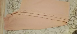 Pantalón rosa palo acampanado