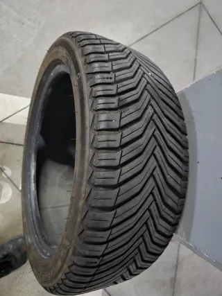 Neumático CrossClimate 225/45 R17