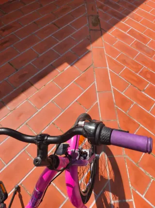 Bicicleta juvenil rosa