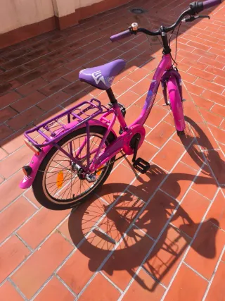 Bicicleta juvenil rosa