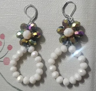 Orecchini fiore perle rosa chiarissimo e colorate