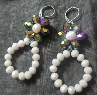 Orecchini fiore perle rosa chiarissimo e colorate